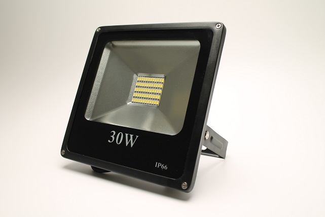LED Scheinwerfer 30 Watt slim V2 